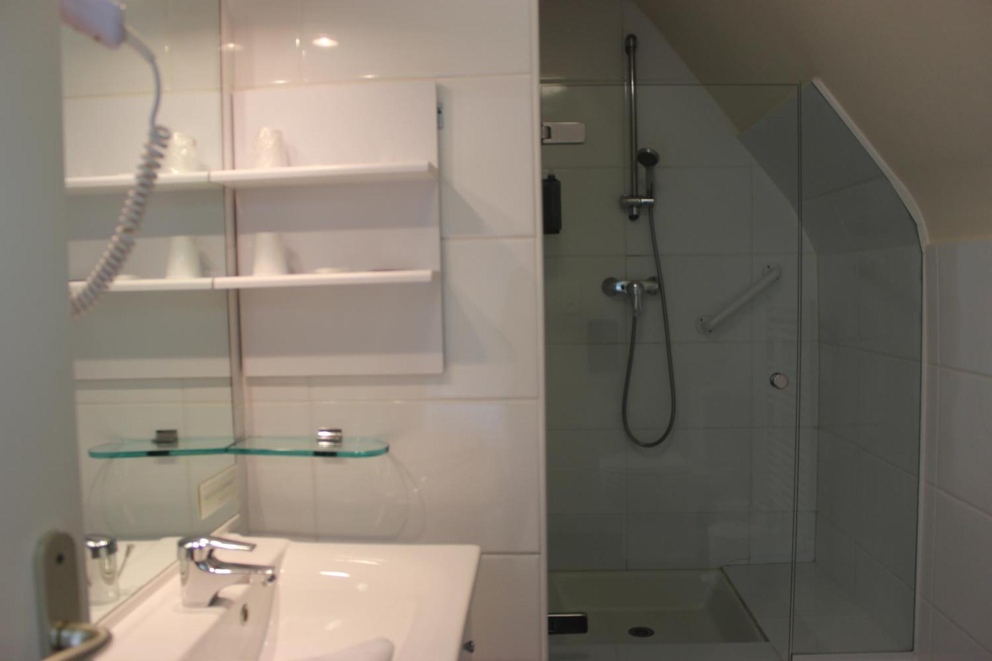 Breiz Armor Hotel Pouldreuzic Quarto foto