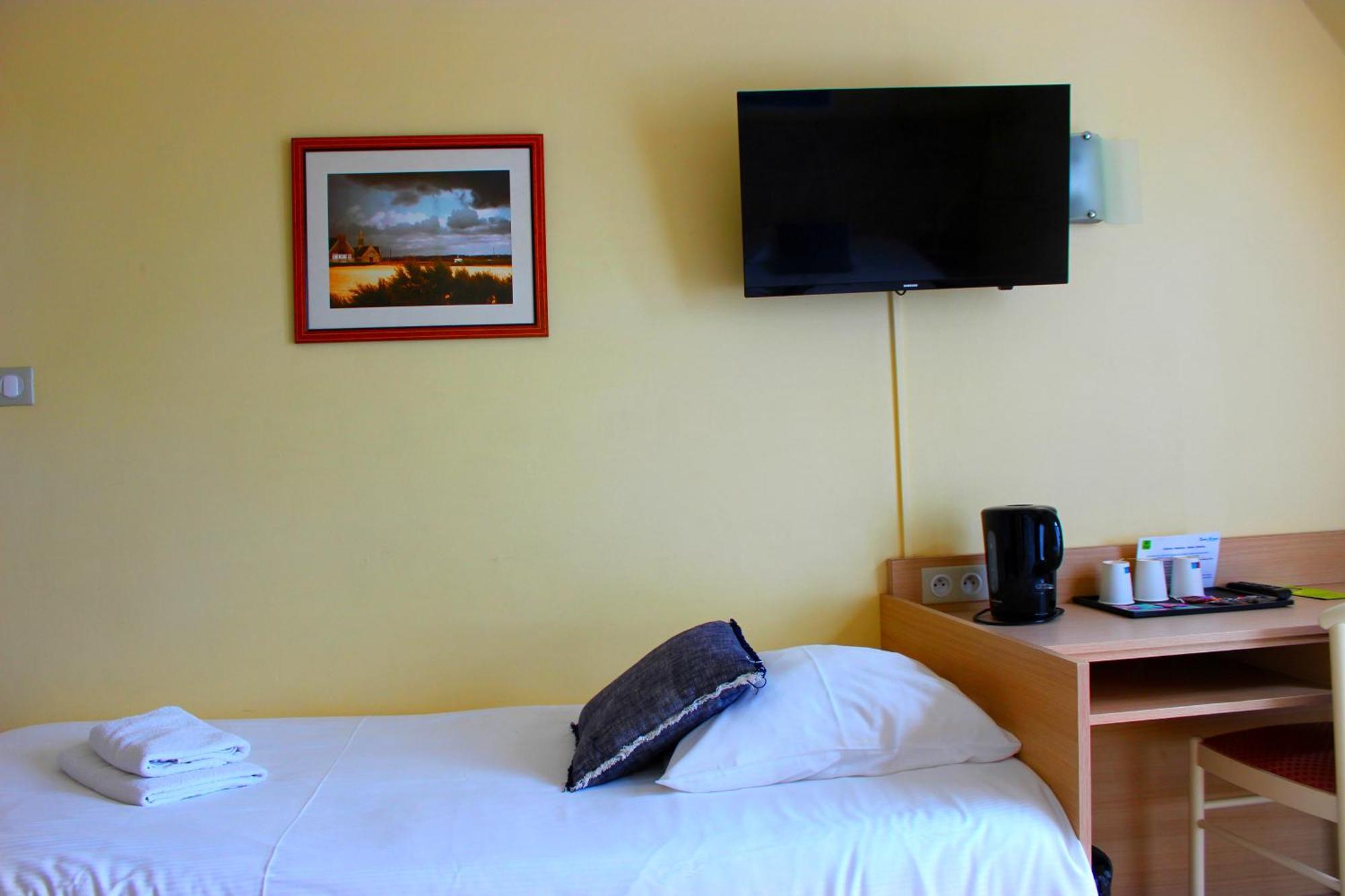 Breiz Armor Hotel Pouldreuzic Quarto foto